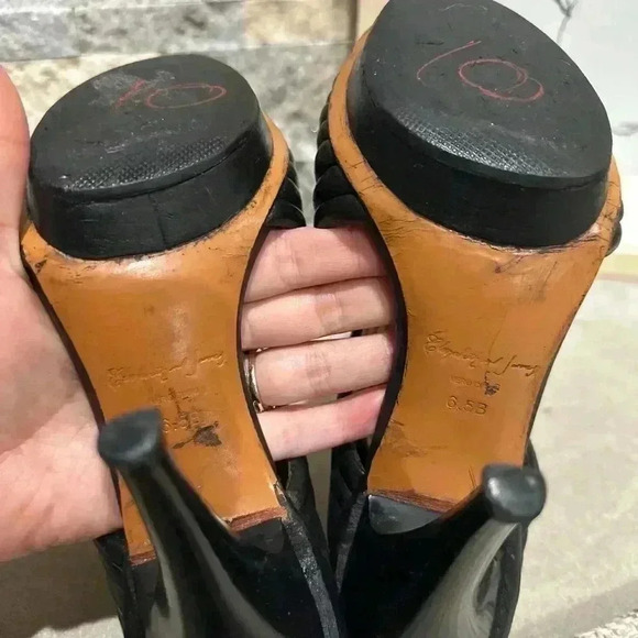 Elizabeth and James E-Star Stiletto Platform Black
Leather Heels Size 6.5B - Picture 9 of 9